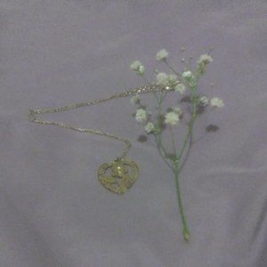 Rose Pendant Necklace